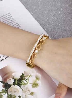 欧美个性饰品 幸运穷一圈镶双排钻钛钢时尚气质女士手镯