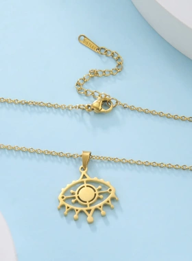 境外爆品一件直供百搭时尚潮流小众个性眼睛吊坠不锈钢项链