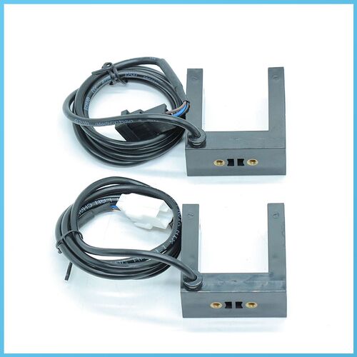 东芝电梯平层感应器NDS-40 光电开关5P6KB006-P001/P002 全新原装