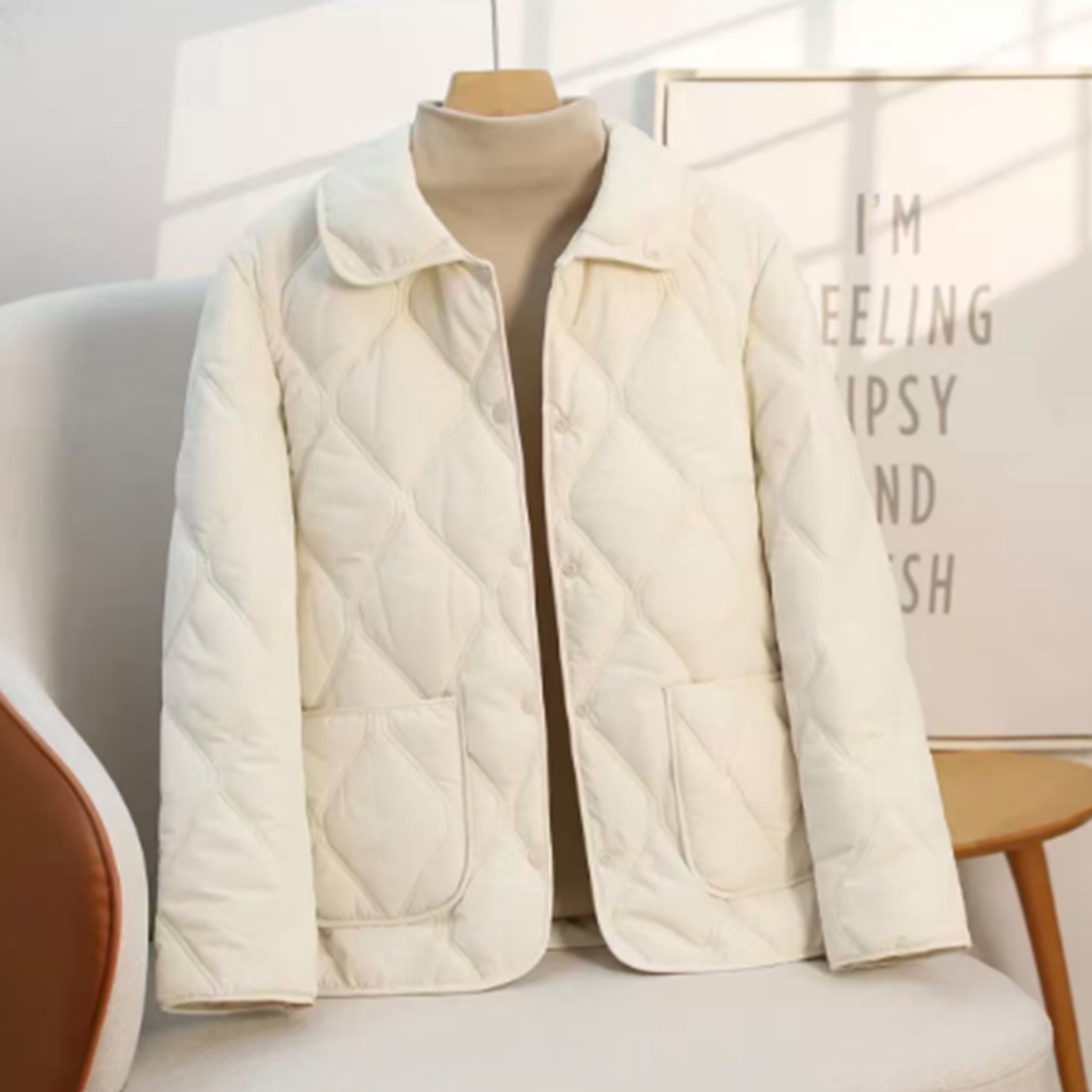 新款女士冬季轻薄棉衣显瘦防风翻领羽绒棉服中年妈妈装棉衣外套