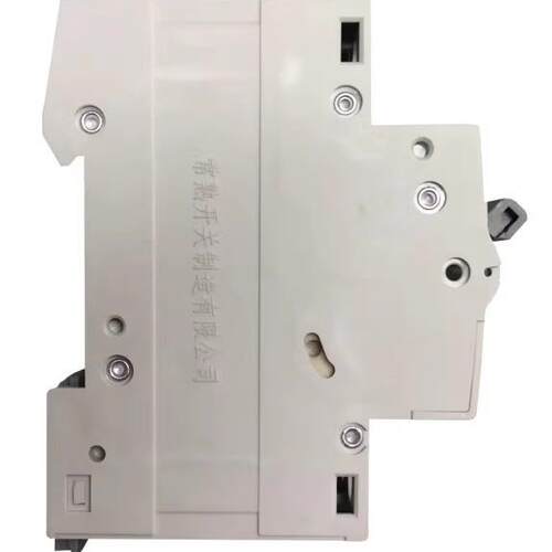 HEBN3N-63路D 1 2 3 4 C6A 2P小型断器