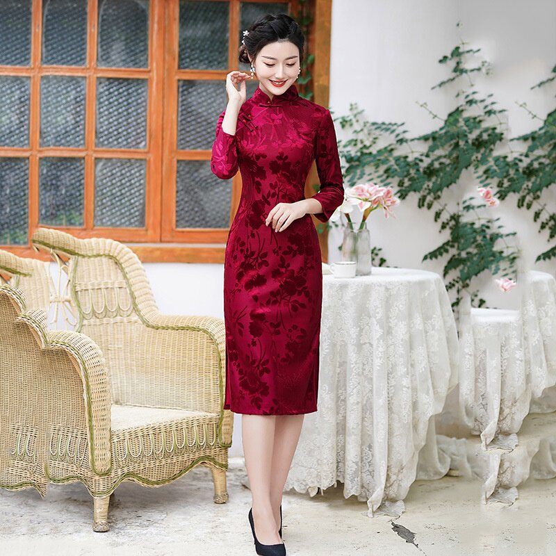 2026新款酒红色显瘦妈妈装国风小个子旗袍改良女复古修身短袖春秋