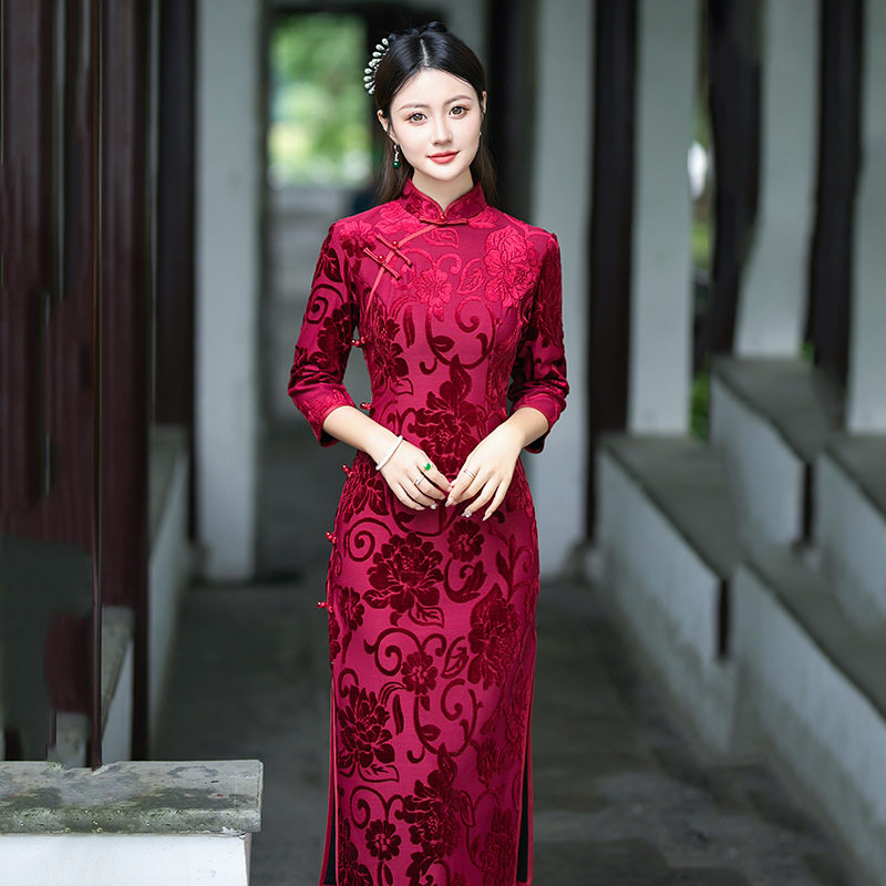 2026新款老上海红色妈妈装国风中式长款改良旗袍女复古修身长袖日