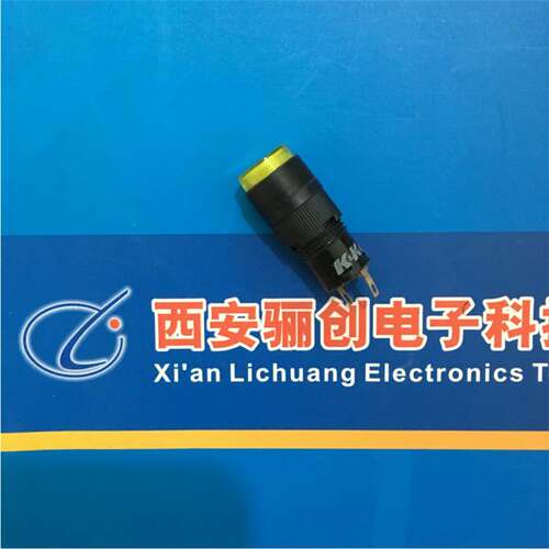 信号灯KD11-001 绿色 红色 红色KD11-001/250V 36V 按钮KD11系列