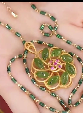 新款幸运花绿吊坠女项链镶嵌钛钢镀金高级奢侈设计送闺蜜女友
