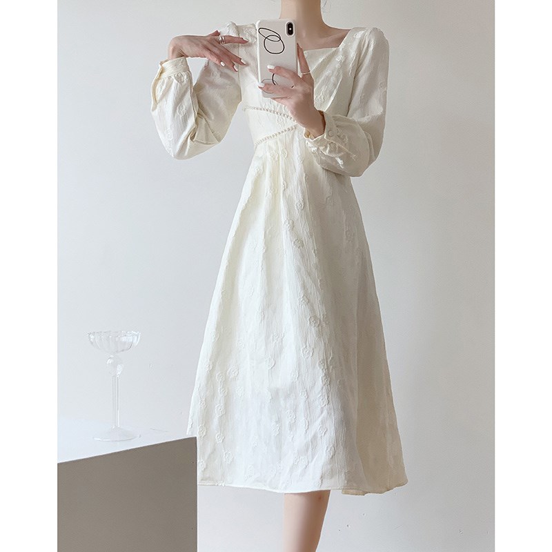 高级感超好看连衣裙女春季新款显瘦气质独特绝美法式订婚礼服长裙