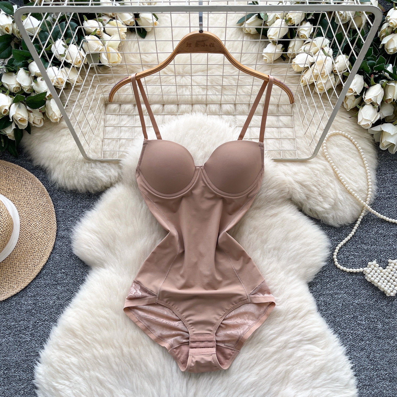 欧美风名媛吊带连体衣女秋性感纯欲修身遮肉显瘦打底上衣一体胸垫,女装/女士精品,连体衣/裤,淘宝优惠券,粉丝福利购,淘宝优惠卷