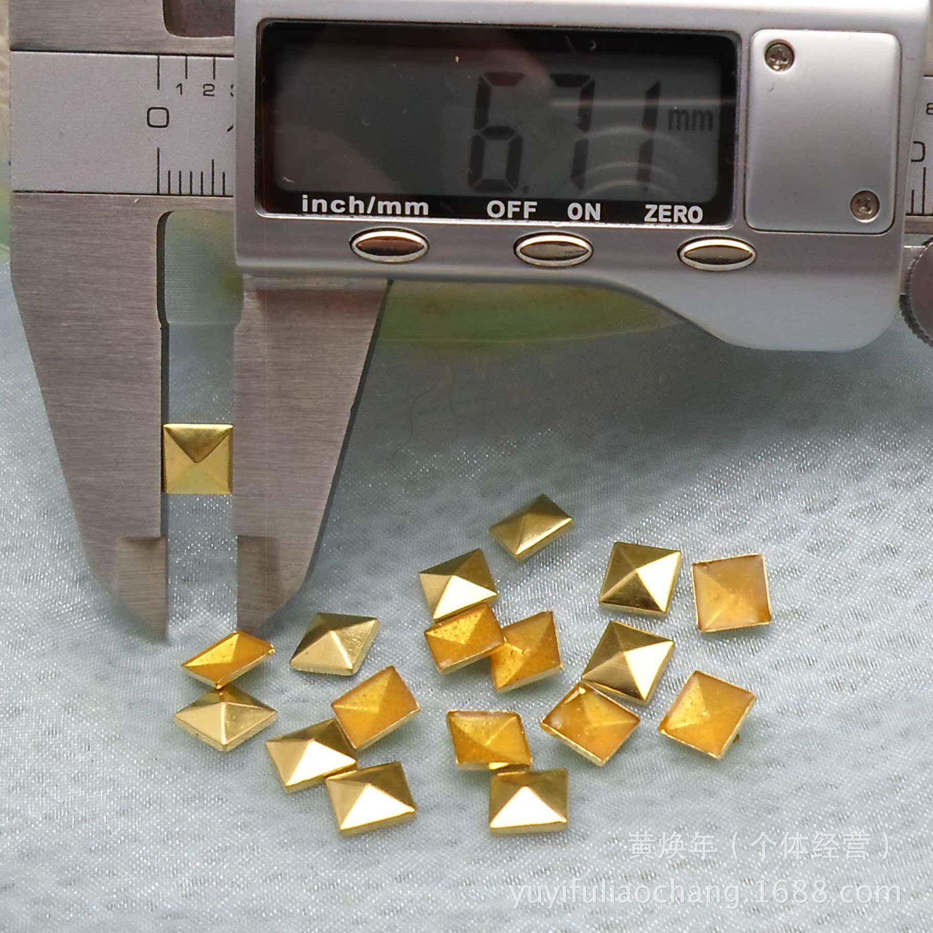 7MM手机美容材料包 DIY铆钉烫钉烫片 金字塔朋克铆钉 银色方钉