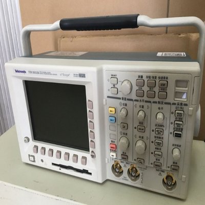 二手300兆双通道 提供保修服务泰克TDS3032B 数字示波器