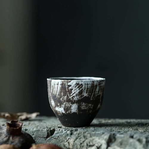 徐婉  「涂白系列」 黑陶化妆土手捏杯 茶杯 清酒杯60ml