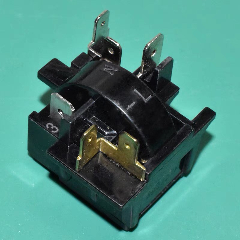 适用奥马冰箱冰柜冷柜压缩机启动器 QP215K PTC启动器继电器配件