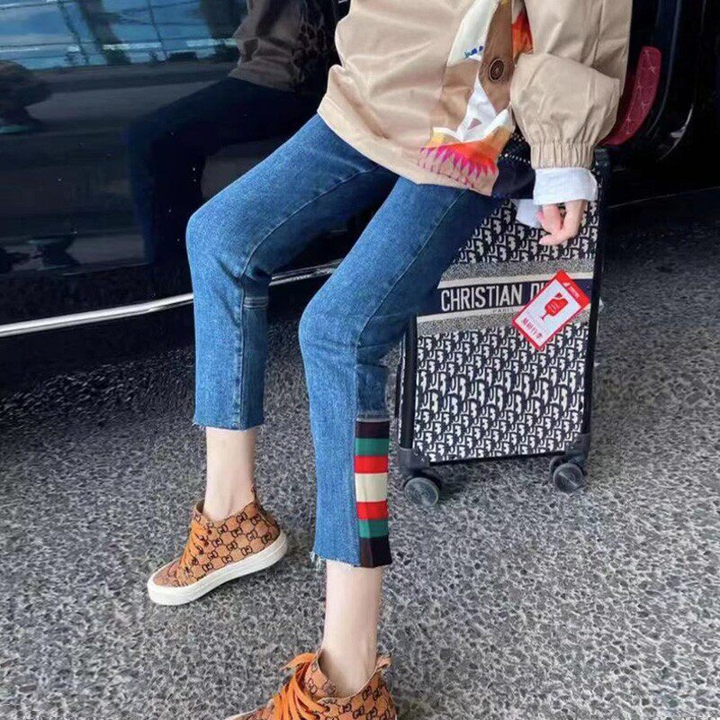 秋冬女装2021新款胖妹妹显瘦裤子女大码高腰弹力直筒加绒牛仔裤女