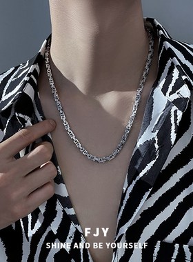 项链男士轻奢高级设计感小众锁骨链男生冷淡风嘻哈重金属钛钢颈链