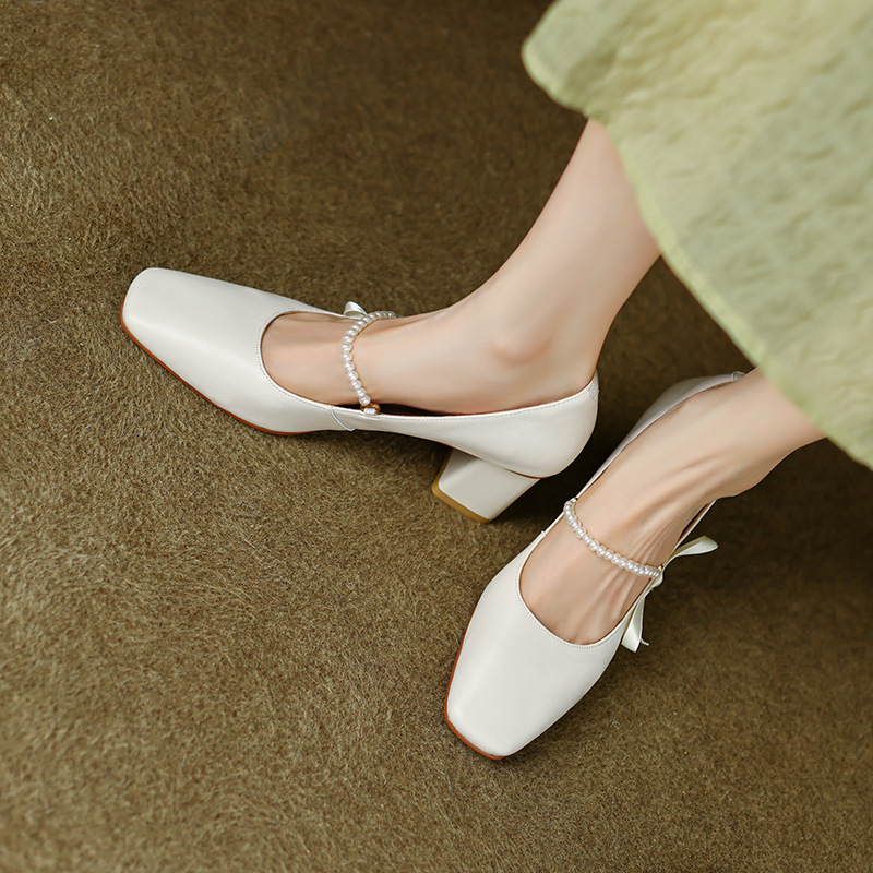 巨巨舒服！温柔风！韩国奶杏色浅口仙女粗跟单鞋方头珍珠玛丽珍鞋