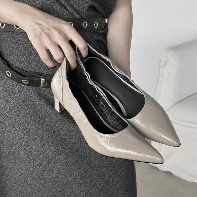 温柔淑女气质手工真皮尖头粗跟浅口单鞋通勤百搭玛丽珍鞋
