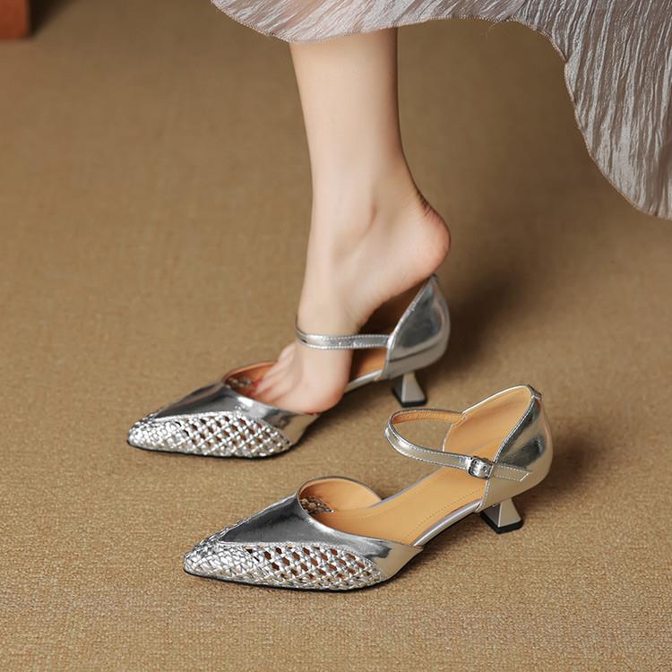 巨好穿包头凉鞋女夏季镂空透气尖头中跟细跟真皮高跟鞋银色一字扣