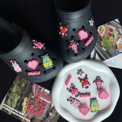 汪苏泷周边小怪兽洞洞鞋鞋花配饰