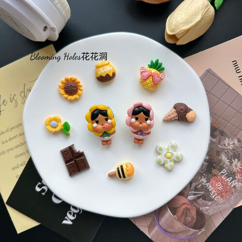 哭娃鞋花洞洞鞋配饰适配crocs鞋扣德训鞋运动鞋通用鞋花