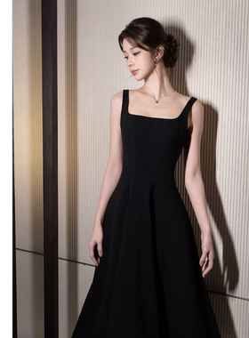 WEPRIVE 【明星同款】设计师经典修身小黑裙赫本长裙轻奢连衣裙