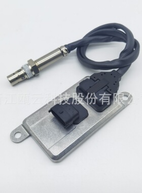 适用康明斯5WK96675A 2894940 扁四针24V氮氧传感器汽车尾气监测