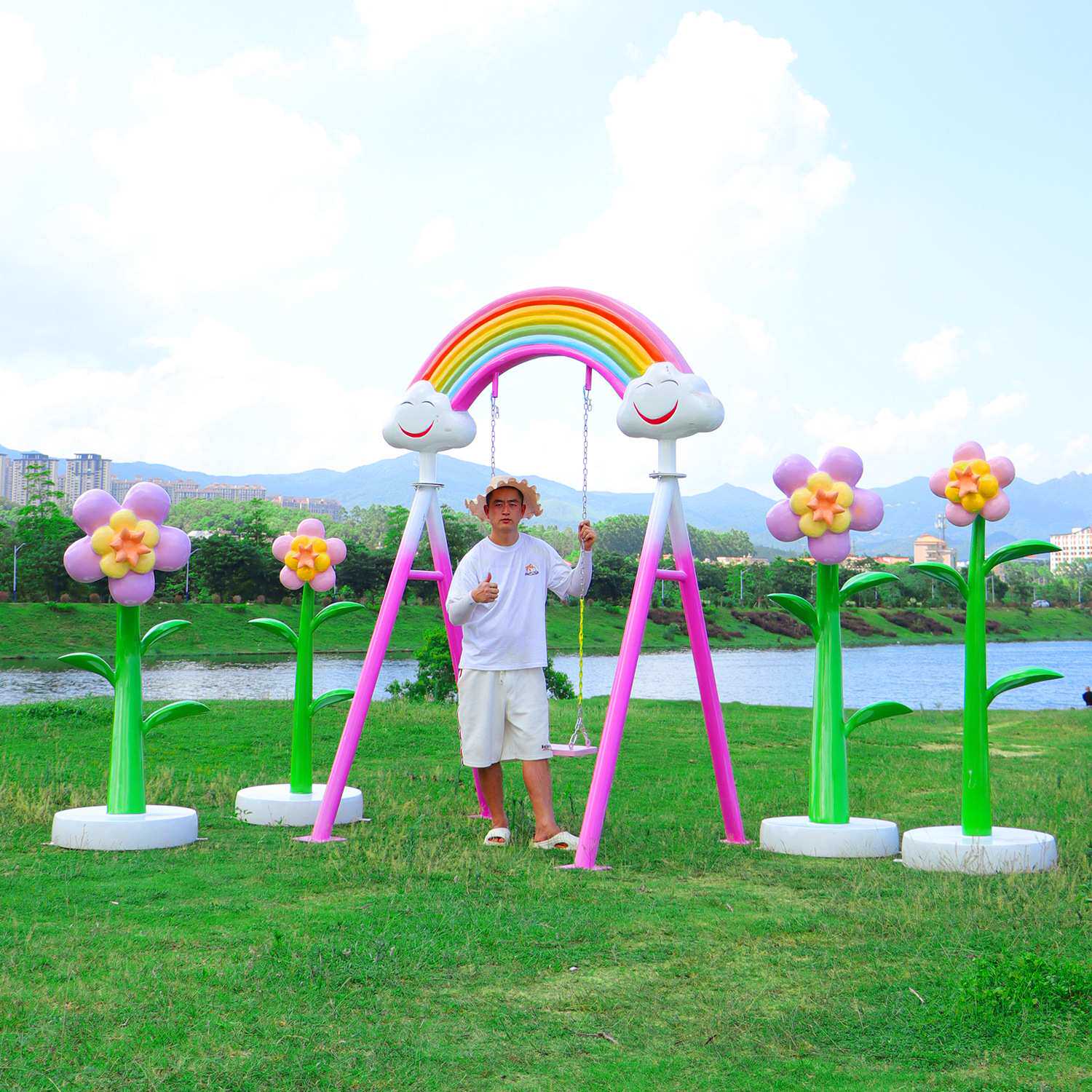 卡通花朵雕塑户外花摆件玻璃钢园林景观幼儿园向日葵云朵秋千凉亭