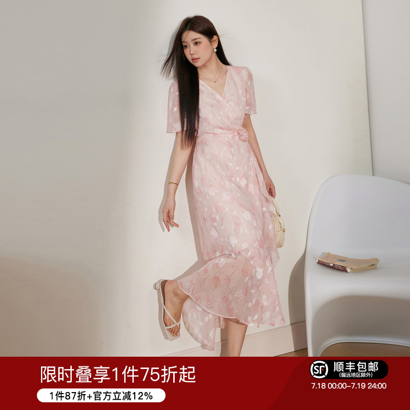 浅色优美连衣裙大码女装蓝语