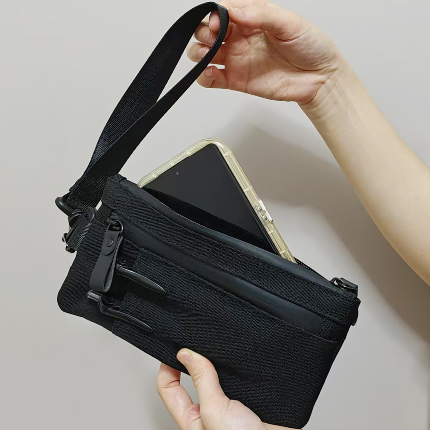 新款男士手拿包户外运动防泼水手机包加厚耐磨通勤收纳小包手拎包