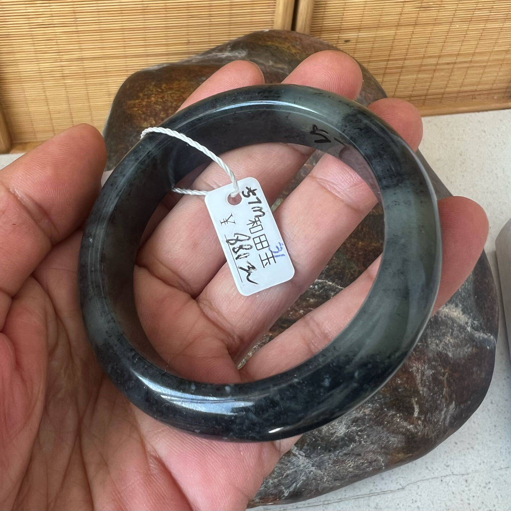 和田玉籽料手镯57mm