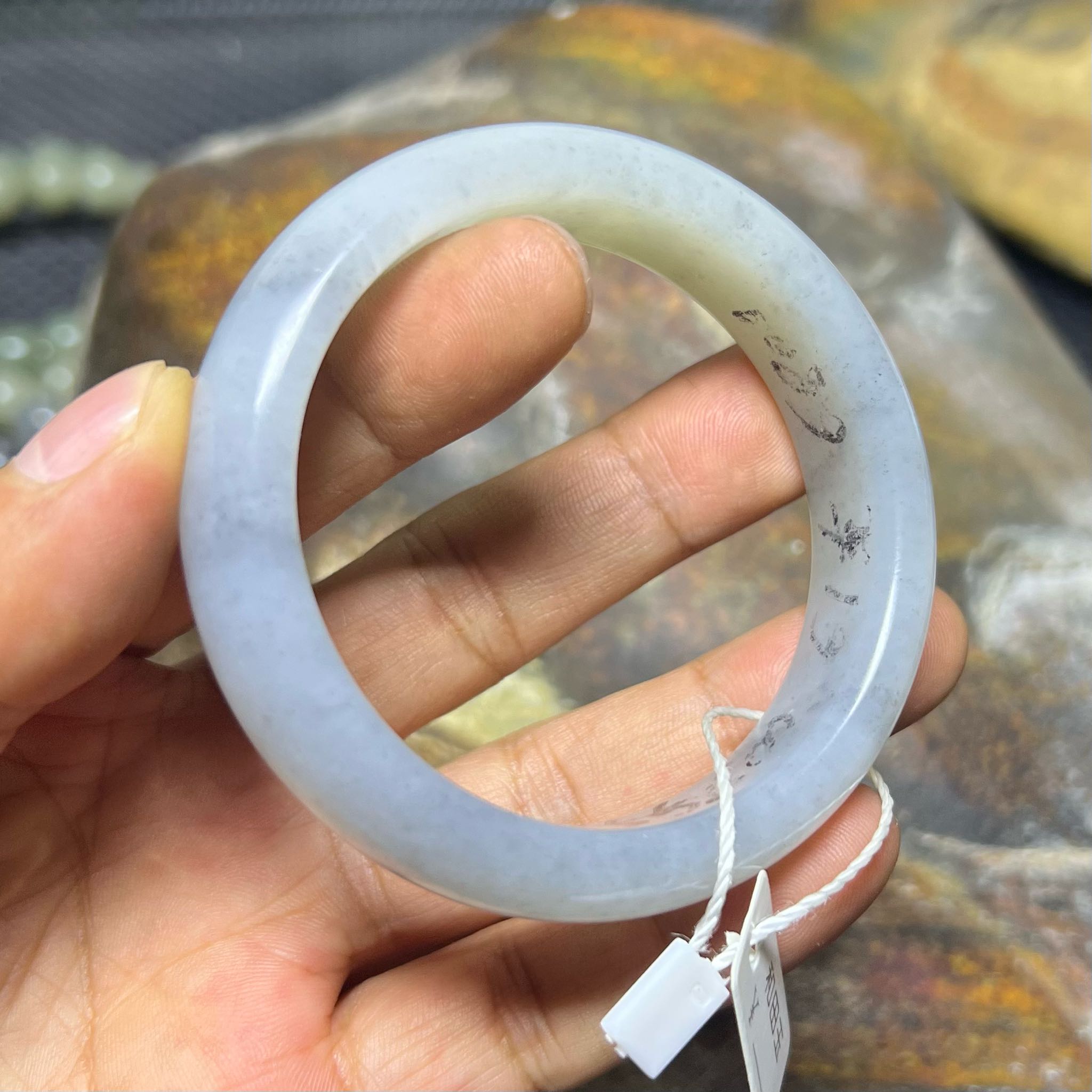 和田玉籽料青花手镯55.6m 籽料