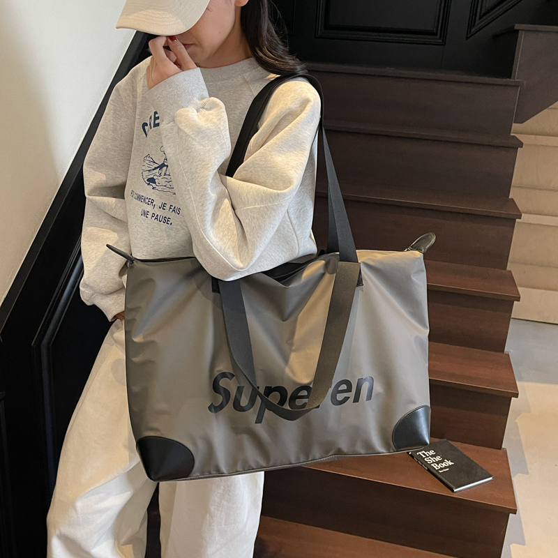 轻便大容量手提旅行袋