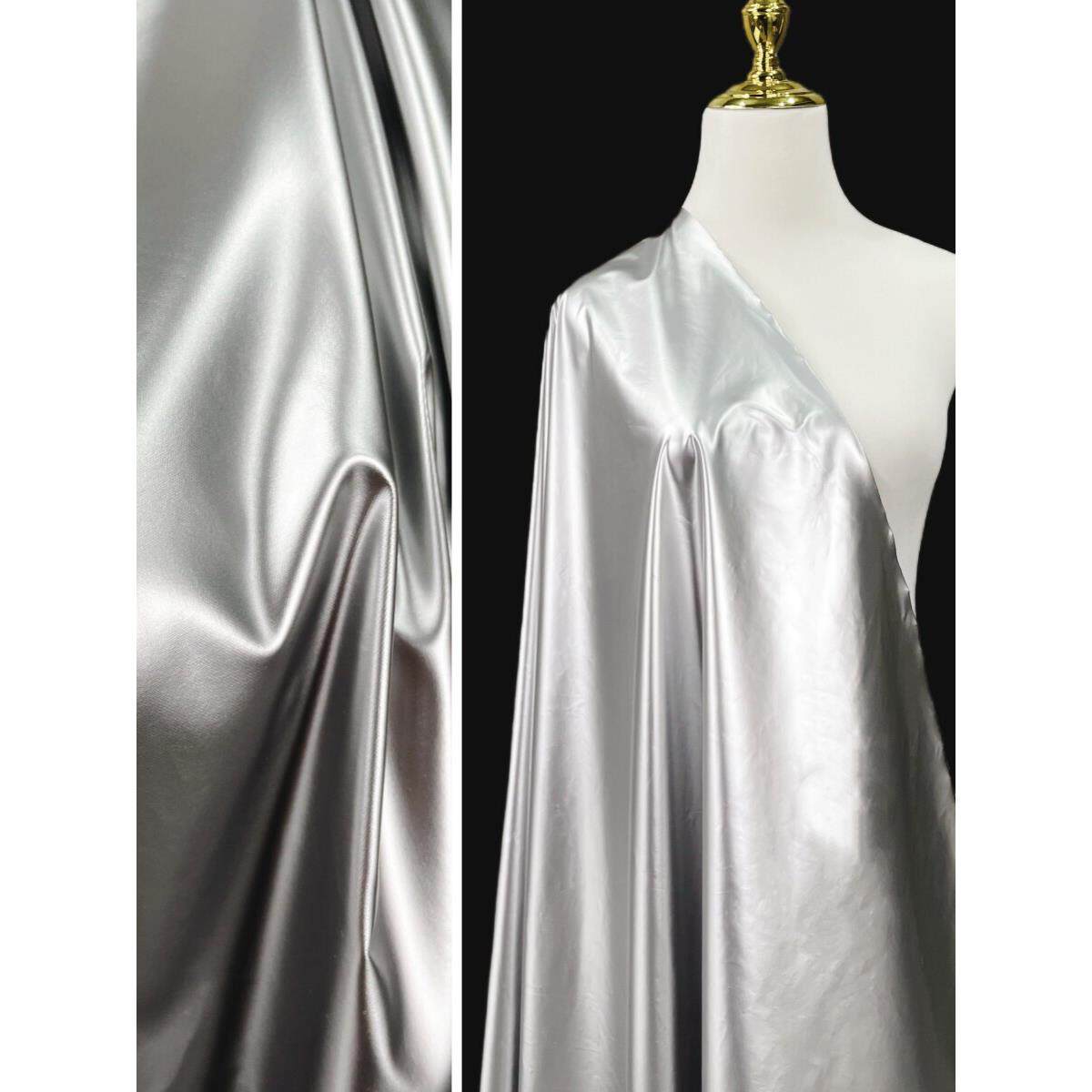 光泽亮面银色仿皮布料-鲸鲨鱼皮丝滑质感-金属银膜羽绒服棉服面料