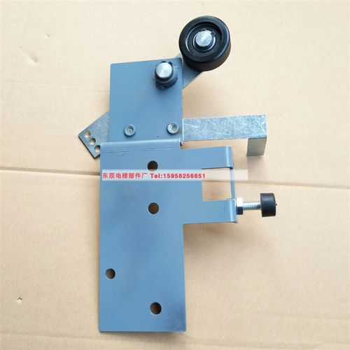 富士达电梯配件/富士达关门力限制器/轿门自闭器/门刀/富士达门刀