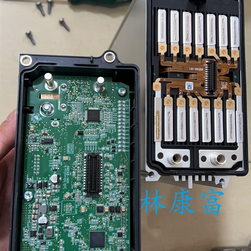 沃尔沃S90 S60轻混48V锂电池碰撞保护没电输出不能启动车故障维修