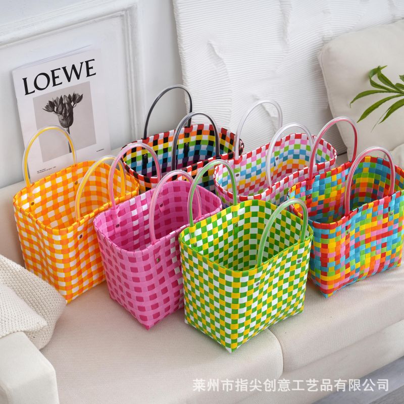高级感编织单肩包女士2025新款彩色花朵手提篮大容量礼物袋沙滩包