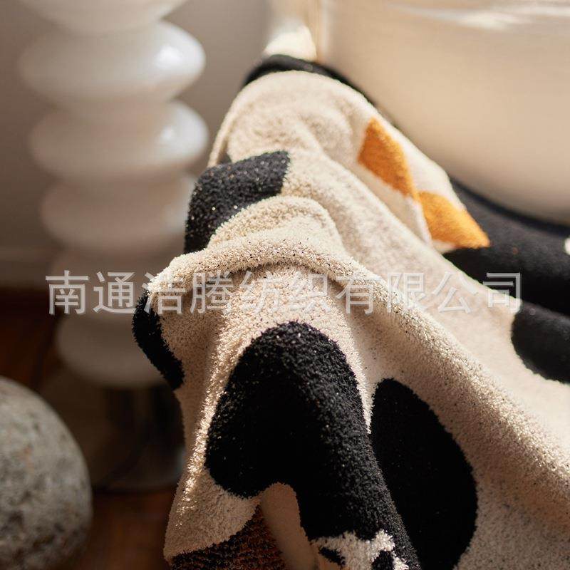 2022年新款A类保暖办公室午休毯客厅加厚绒毯