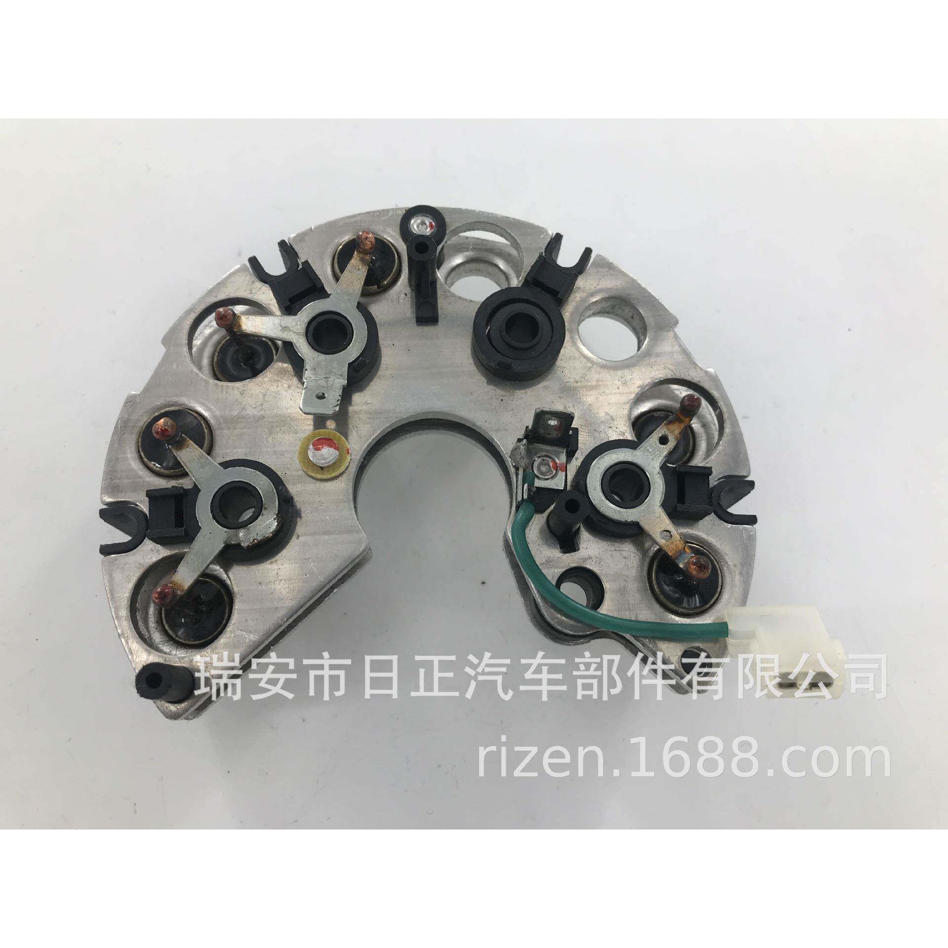 汽配适用于LADA（拉达）汽车发电机整流器/整流桥