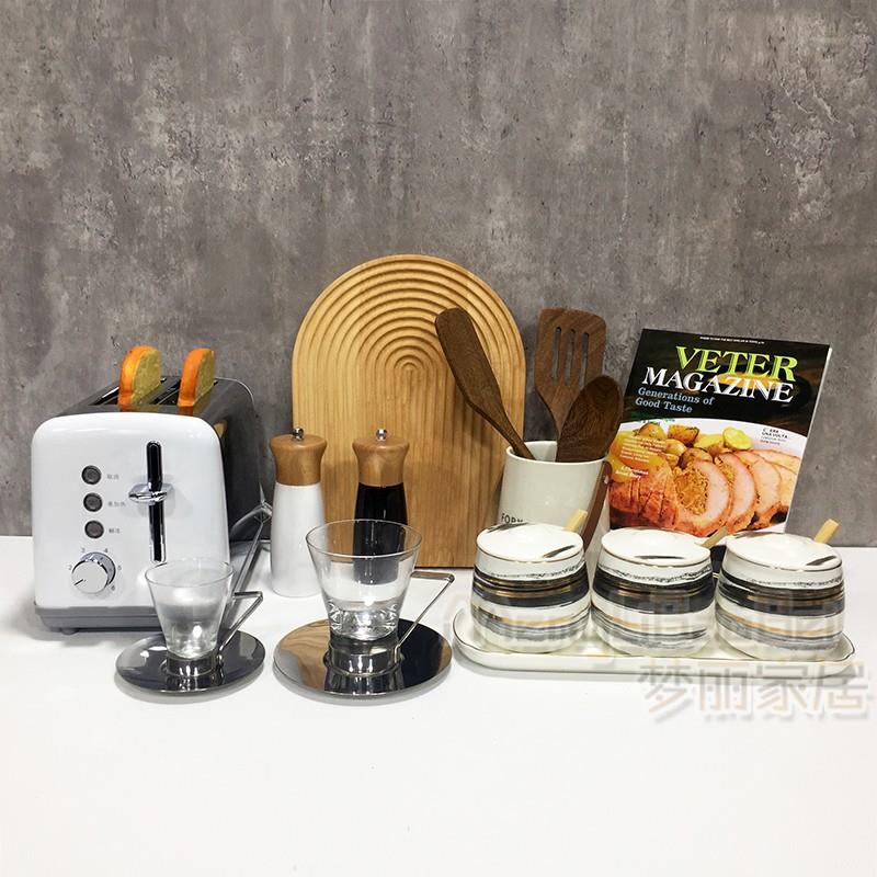 样板房厨房现代简约样板间展厅案板电器软装饰品面包机咖啡机饰品