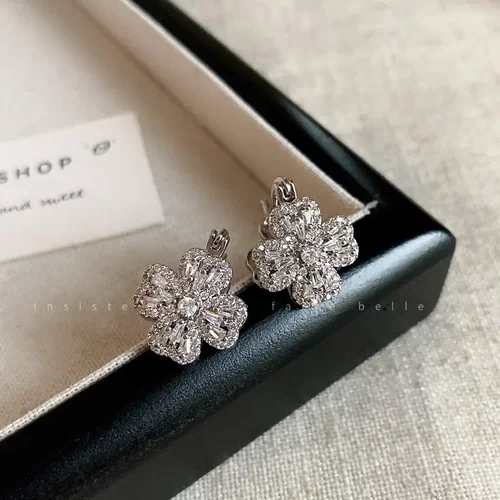 韩国时尚锆石花朵耳扣个性新款冷淡风耳环独特轻奢高级感耳饰