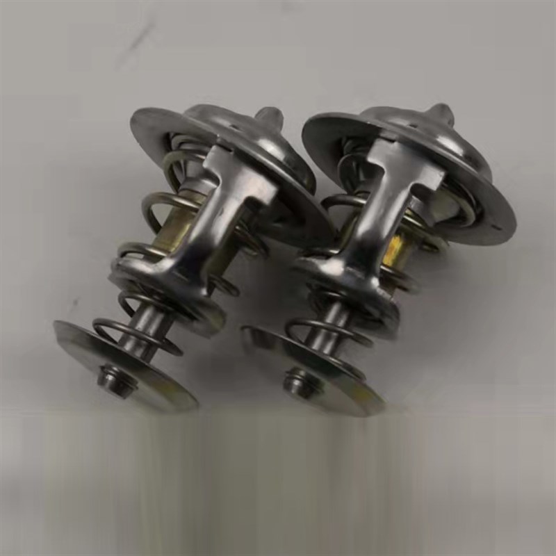 小松挖掘机PC56-7原装节温器82度KT1G924-7301-0日本进口