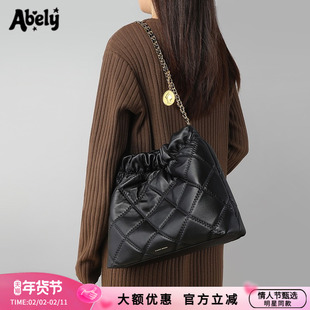 阿贝莉包包新款黑色菱格水桶包大容量通勤真皮女包链条手提单肩包