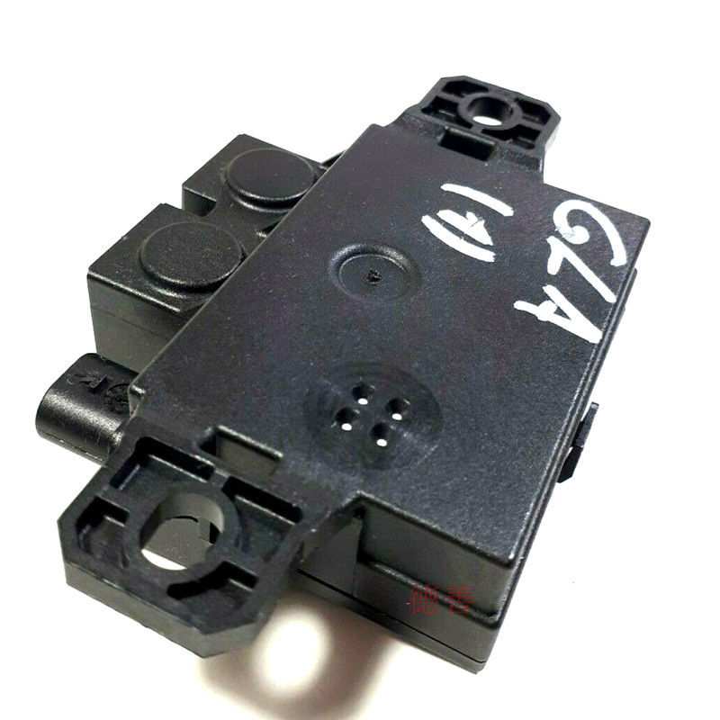 奔驰156 GLA180 GLA200 GLA260等蓄电池电瓶继电器 原装拆车件