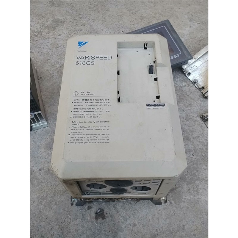 安川7.5kw变频器CIMR-G5A47P5一台,成色如图,