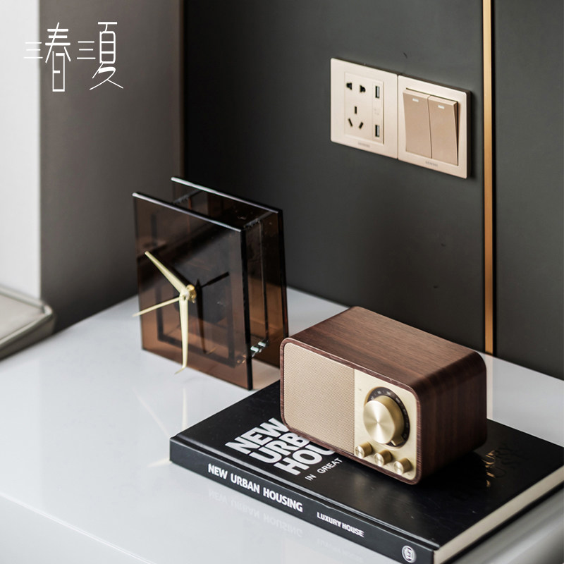 现代简约高档样板间装饰柜卧室床头柜桌面摆件音响时钟轻奢工艺品