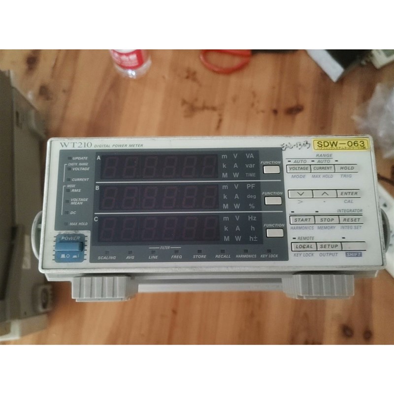 YOKOGAWA横河WT210功率计,实物拍摄!成色如图!便