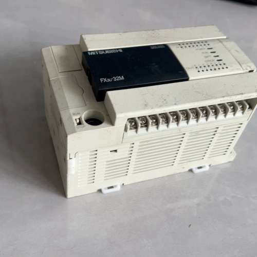 PLC FX3U-32M，，功能完好。，议价