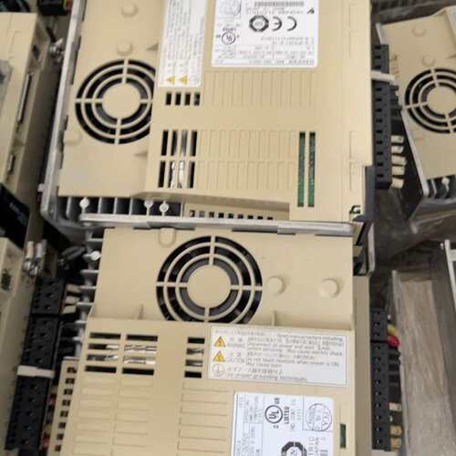 安川伺服驱动器 SGDS-04A01AY37议价
