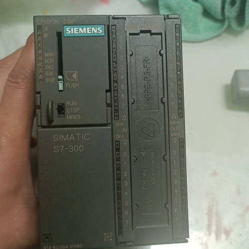 SIMATIC S7-300 PLC出售，型号为CPU议价