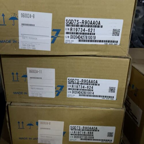 SGD7S-R90AA0A 安川伺服驱动器，原装，全新未议价
