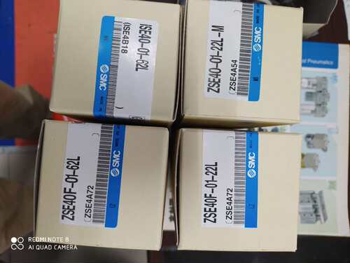 SMC 数显压力开关ZSE40-01-22L-M/ISE40-01-62L-MB/ZSE40F-W1