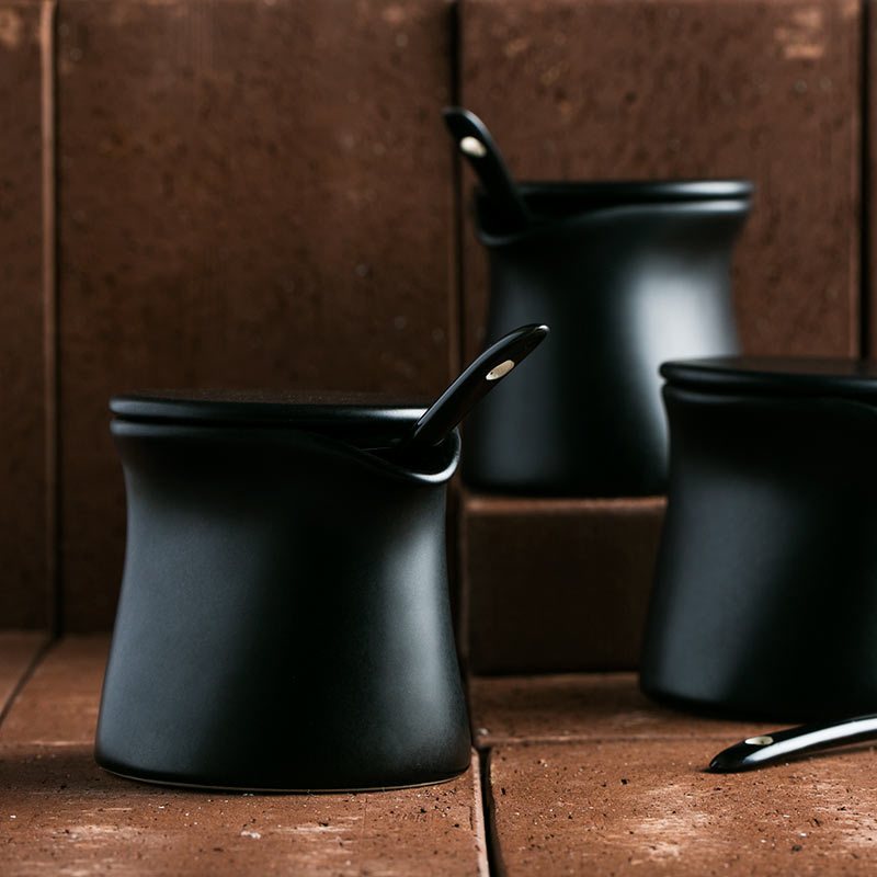 朵颐创意调味罐陶瓷醋油瓶带盖厨房盐罐辣椒油罐家用带勺子调料罐